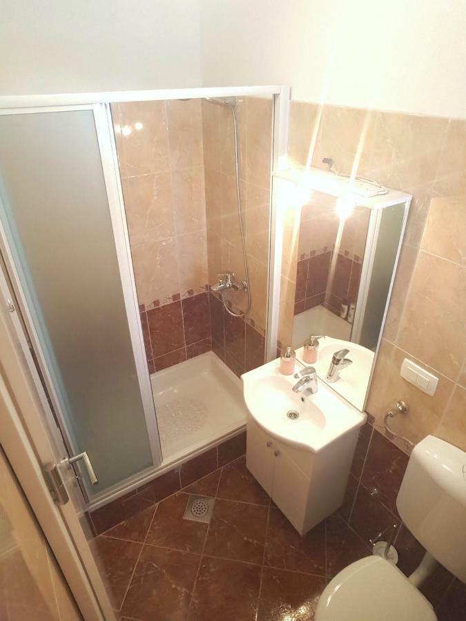 Studio Apartments Marra & Kech Плоче Екстериор снимка